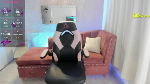 Snapshot of sweet_alice_m chatting on February 10, 11:04 am Alice online show from February 10, 11:04 am