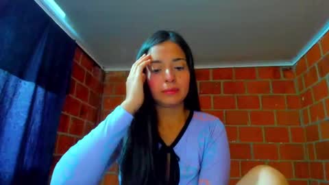 sweet and hot alaia online show from November 20, 11:53 am