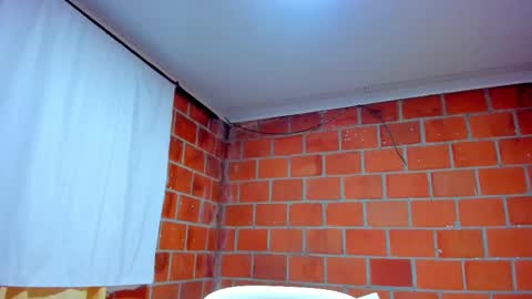 sweet and hot alaia online show from September 25, 3:46 am