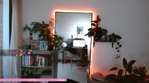 Tutti  online show from May 27, 10:51 pm