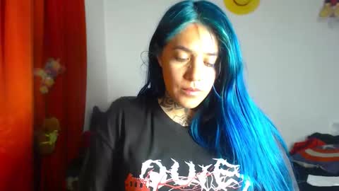 Bubbles online show from February 23, 11:29 pm