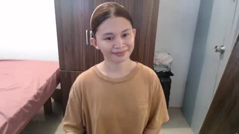 sweet_cassyxx online show from March 8, 12:09 pm