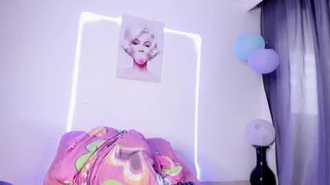 Snapshot of sweet_cinamon69 chatting on October 3, 5:10 pm Canela online show from October 3, 5:10 pm