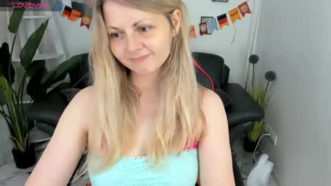 Emily online show from October 13, 11:34 am