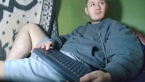 Snapshot of sweet_guy36 chatting on October 11, 3:11 am sweet_guy36 online show from October 11, 3:11 am