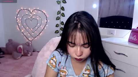 Hannah online show from February 12, 11:36 am