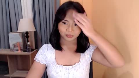 Snapshot of sweet_hoelly chatting on September 24, 1:29 pm Slutty Shannel online show from September 24, 1:29 pm