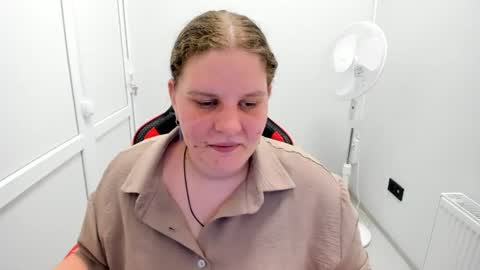 Karla online show from July 26, 2:58 pm