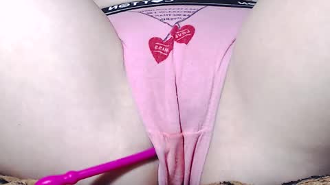 Snapshot of sweet_kitten25 chatting on March 5, 8:54 am Kitten online show from March 5, 8:54 am