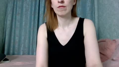 sweet_lilbunny online show from April 11, 5:39 pm