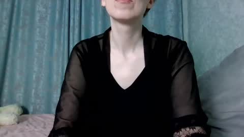 sweet_lilbunny online show from April 2, 4:25 pm