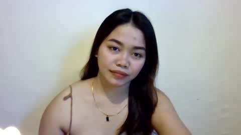 sweet_mae28xx online show from April 21, 6:42 am