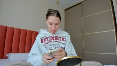 Sofi online show from January 19, 4:33 am