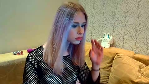Snapshot of sweet_mol1y chatting on September 22, 12:26 am sweet_mol1y online show from September 22, 12:26 am