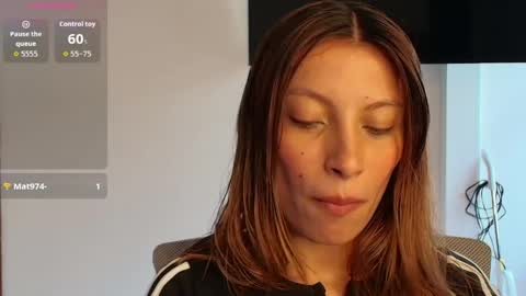 sweet_moon_v_ online show from March 30, 5:24 pm