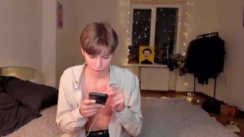 kira online show from February 19, 7:48 pm