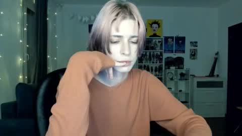 kira online show from February 6, 5:27 pm