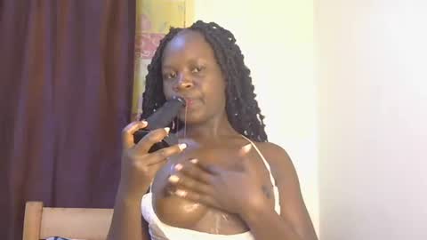 sweet peachy online show from June 3, 12:02 am