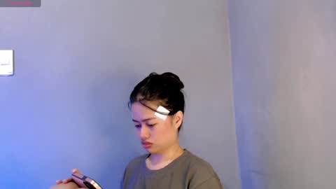 Leah online show from February 2, 5:10 am