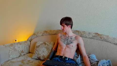 Snapshot of sweet_smith8 chatting on March 9, 7:34 am sweet_smith8 online show from March 9, 7:34 am
