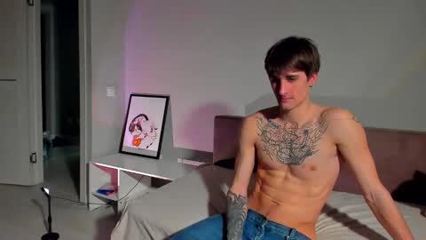 Snapshot of sweet_smith8 chatting on February 24, 2:26 pm sweet_smith8 online show from February 24, 2:26 pm
