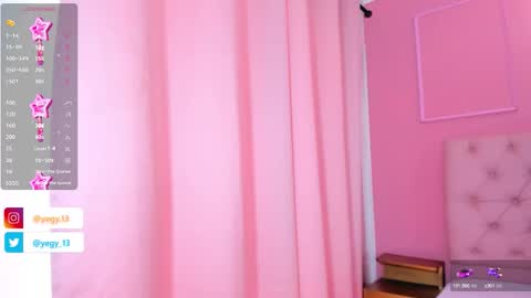 Snapshot of sweet_starxx chatting on September 16, 6:22 pm Yeileen online show from September 16, 6:22 pm