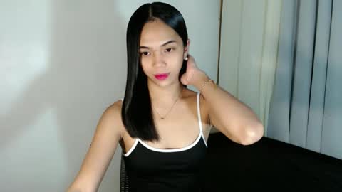 sweet_tyla online show from April 3, 5:53 pm