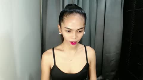 sweet_tyla online show from December 5, 6:34 am