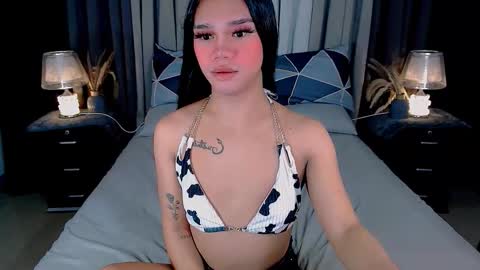 bea takashi  online show from September 28, 10:02 am