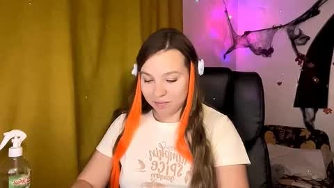 Snapshot of sweetalissa18 chatting on October 24, 3:24 pm sweetalissa18 online show from October 24, 3:24 pm