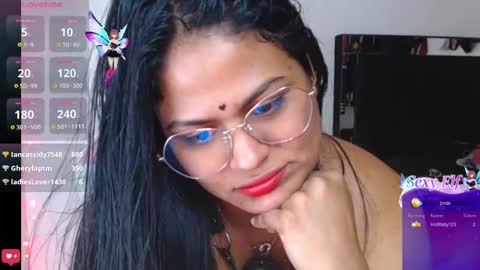 Snapshot of sweetalmaa chatting on February 21, 12:50 pm Alma online show from February 21, 12:50 pm