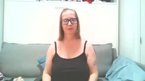 sweetandnaughty123 online show from February 3, 3:26 am