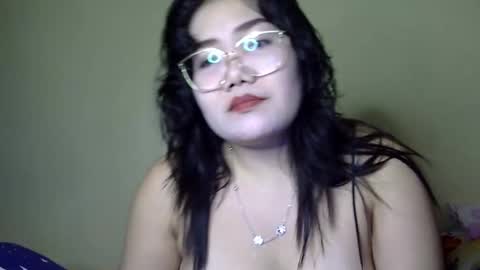 Snapshot of sweetbeverly4u chatting on September 17, 4:27 am sweetbeverly4u online show from September 17, 4:27 am