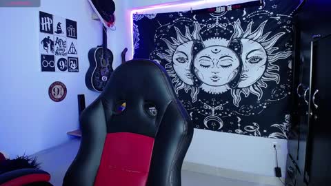 sweetbitter_ online show from February 17, 7:33 pm