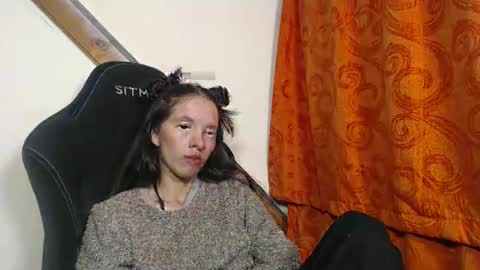 sweetdam12 online show from February 5, 12:31 am
