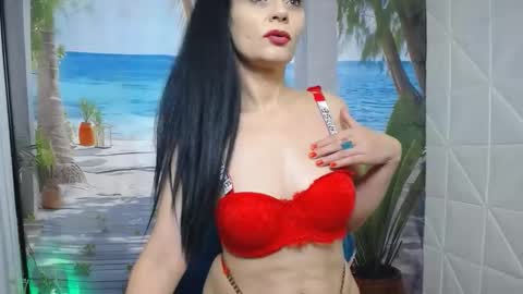 Snapshot of sweeteest_julie chatting on October 7, 10:55 am Sweeteest Julie online show from October 7, 10:55 am