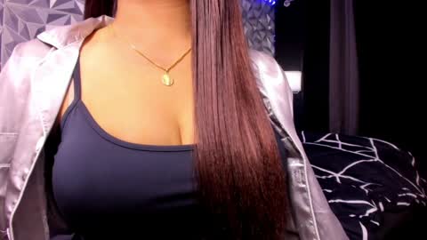 sweetest_one4 online show from May 21, 6:14 pm