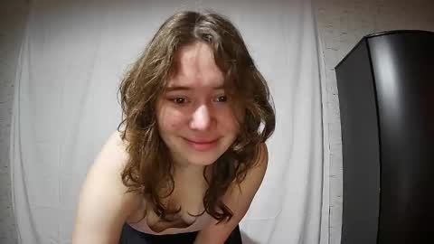 sweetfaina online show from December 23, 3:23 am