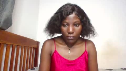 sweetfel online show from June 28, 9:00 pm