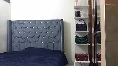 Sandy online show from February 5, 8:57 pm