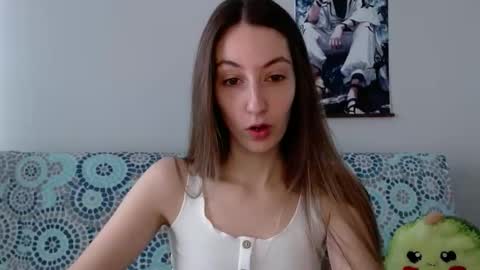 Snapshot of sweetheart_77 chatting on September 26, 10:56 am Emma online show from September 26, 10:56 am