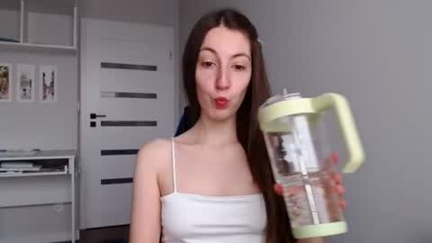 Emma  online show from July 1, 8:01 am