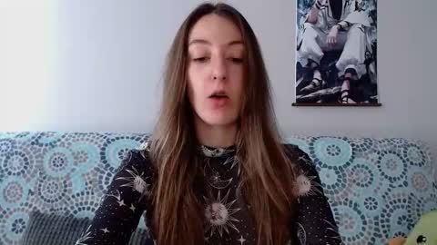 Snapshot of sweetheart_77 chatting on September 21, 7:56 am Emma online show from September 21, 7:56 am