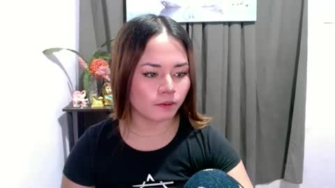 sweethotlove_xoxo online show from October 26, 1:06 am