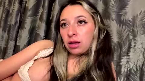 sweetie_cake online show from March 11, 1:48 am