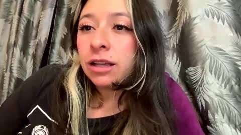 sweetie_cake online show from March 8, 3:17 am