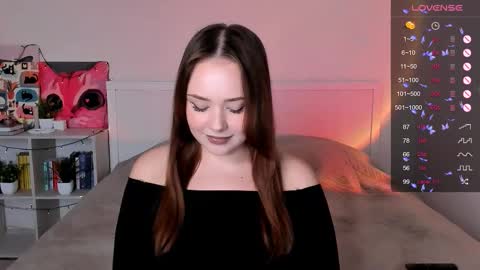 Hannah online show from October 9, 1:38 pm