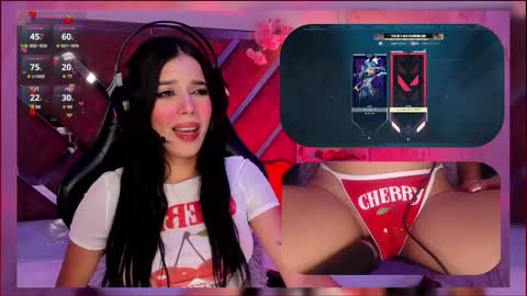 Snapshot of sweetie_cloe chatting on October 3, 10:51 pm sweetie_cloe online show from October 3, 10:51 pm