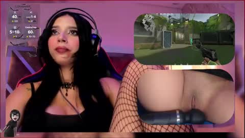 Snapshot of sweetie_cloe chatting on October 15, 11:27 pm sweetie_cloe online show from October 15, 11:27 pm