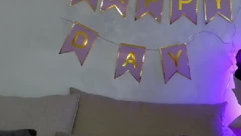 Daddy Babby Girl online show from September 20, 9:34 am